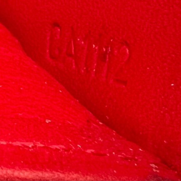 LOUIS VUITTON Vernis wallet - Picture 8 of 12